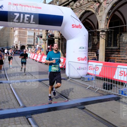 13.09.2026 - 21. swb-Marathon Bremen Tim E. http://msf.ph/oto/10384562 13.09.2026 13:22:22 Ziel 141, 148, 1209, 1601, 1645, 2051, 3021, 3652, 3774, 4581, 5193, 7625, 7917, 8438, 8452, 8924, 9599, 9839 meine-sportfotos.de