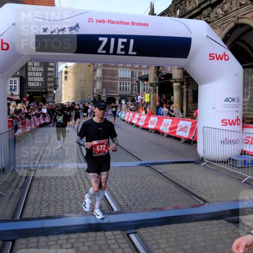 13.09.2026 - 21. swb-Marathon Bremen Tim E. http://msf.ph/oto/10384706 13.09.2026 13:22:35 Ziel 1601, 1645, 2499, 3021, 3855, 4204, 4211, 6621, 7625, 7917, 8447, 8574, 9668, 9839 meine-sportfotos.de
