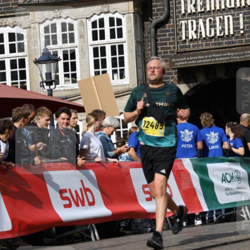 13.09.2026 - 21. swb-Marathon Bremen Strokosch-Dieckow http://msf.ph/oto/10384744 13.09.2026 11:06:40 Ziel 10376, 10681, 10682, 10852, 10853, 11028, 11029, 11340, 11374, 11432, 11460, 11690, 11729, 11849, 12217, 12479, 10323, 10378, 10663, 10989, 11066, 11370, 12124, 12146, 12219, 12249 meine-sportfotos.de
