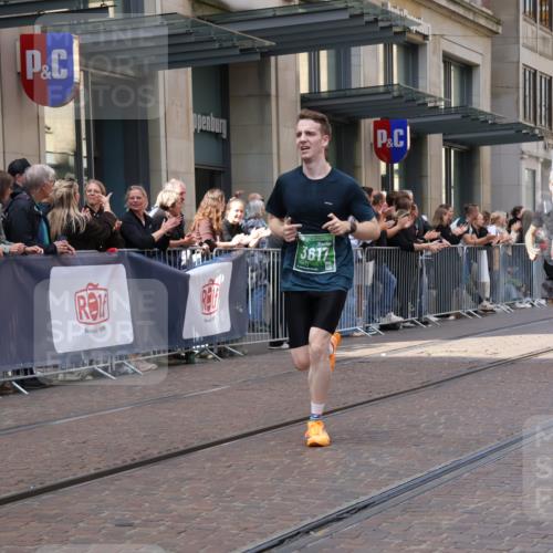 13.09.2026 - 21. swb-Marathon Bremen Strokosch-Dieckow http://msf.ph/oto/10384939 13.09.2026 12:51:12 Ziel 3617, 13033, 858, 1214, 1453, 1639 meine-sportfotos.de