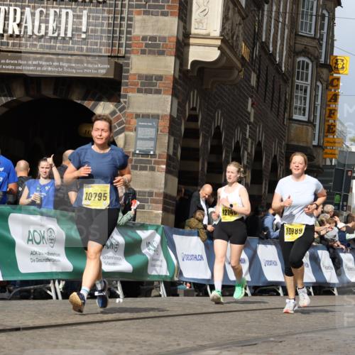 13.09.2026 - 21. swb-Marathon Bremen Strokosch-Dieckow http://msf.ph/oto/10384950 13.09.2026 11:06:48 Ziel 10376, 10654, 10681, 10682, 10849, 10852, 10853, 11021, 11028, 11240, 11340, 11374, 11432, 11729, 11849, 12217, 12479, 12485, 10378, 10663, 11257 meine-sportfotos.de