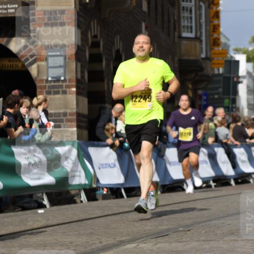 13.09.2026 - 21. swb-Marathon Bremen Strokosch-Dieckow http://msf.ph/oto/10385213 13.09.2026 11:06:58 Ziel 10323, 10654, 10795, 10849, 10989, 11021, 11066, 11240, 11370, 12146, 12219, 12485, 10156, 10360, 11100, 11393, 11439, 11600, 11684, 11696, 11822, 11823, 12255 meine-sportfotos.de