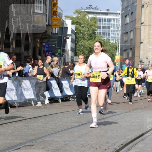 13.09.2026 - 21. swb-Marathon Bremen Strokosch-Dieckow http://msf.ph/oto/10385413 13.09.2026 11:07:13 Ziel 10378, 10663, 11066, 11257, 11370, 12124, 12146, 12219, 12249, 10205, 10488, 10695, 10748, 11123, 11246, 11417, 11759, 11767, 11865, 11917, 12020, 12173, 12210, 12266, 12536 meine-sportfotos.de