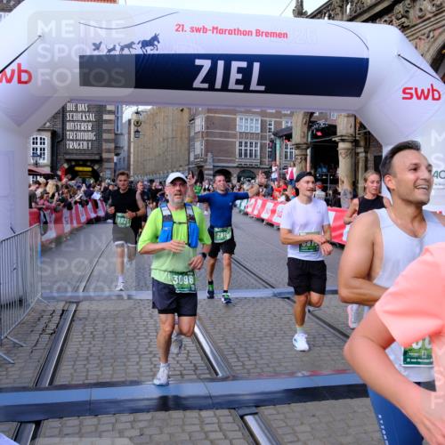 13.09.2026 - 21. swb-Marathon Bremen Tim E. http://msf.ph/oto/10385450 13.09.2026 13:23:24 Ziel 1809, 1900, 1935, 1963, 2306, 2367, 2427, 2827, 2914, 2961, 3098, 3233, 3374, 3560, 3729, 3920, 5114, 7909, 8045, 8231, 8304, 8377, 8671, 8672, 8732, 8787, 8819, 8820, 9827, 9921 meine-sportfotos.de