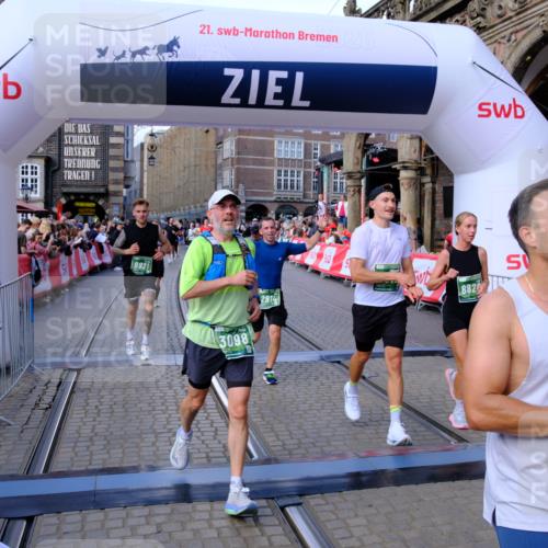 13.09.2026 - 21. swb-Marathon Bremen Tim E. http://msf.ph/oto/10385459 13.09.2026 13:23:24 Ziel 1809, 1900, 1935, 1963, 2306, 2367, 2427, 2827, 2914, 2961, 3098, 3233, 3374, 3560, 3729, 3920, 5114, 7909, 8045, 8231, 8304, 8377, 8671, 8672, 8732, 8787, 8819, 8820, 9827, 9921 meine-sportfotos.de