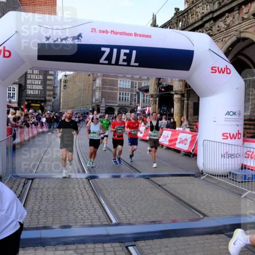 13.09.2026 - 21. swb-Marathon Bremen Tim E. http://msf.ph/oto/10385540 13.09.2026 13:23:30 Ziel 1809, 1900, 1935, 2306, 2367, 2427, 2827, 2899, 2914, 2961, 3098, 3233, 3374, 3729, 3920, 5114, 5820, 5821, 8045, 8231, 8304, 8732, 8787, 8819, 8820, 9436, 9827, 9921, 10127 meine-sportfotos.de