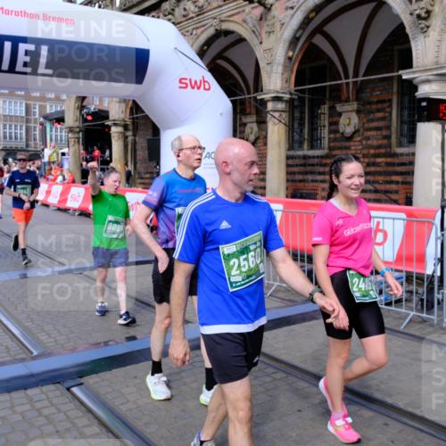 13.09.2026 - 21. swb-Marathon Bremen Tim E. http://msf.ph/oto/10385853 13.09.2026 13:24:04 Ziel 135, 342, 2288, 2485, 2490, 2517, 2560, 2627, 3642, 3856, 4601, 4671, 5011, 5116, 5146, 5231, 5908, 6157, 6332, 6648, 6843, 7216, 7357, 7475, 7761, 8051, 8052, 8095, 8290, 10115, 13007, 13197 meine-sportfotos.de