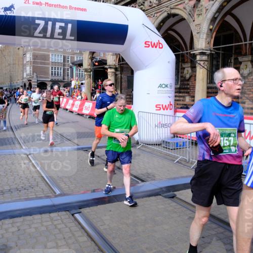 13.09.2026 - 21. swb-Marathon Bremen Tim E. http://msf.ph/oto/10385857 13.09.2026 13:24:05 Ziel 342, 2288, 2485, 2517, 2560, 3642, 4601, 4671, 5011, 5116, 5146, 5231, 5908, 6157, 6332, 6648, 7105, 7216, 7357, 7475, 7761, 8051, 8052, 8095, 8290, 10059, 10115, 13007, 13197 meine-sportfotos.de