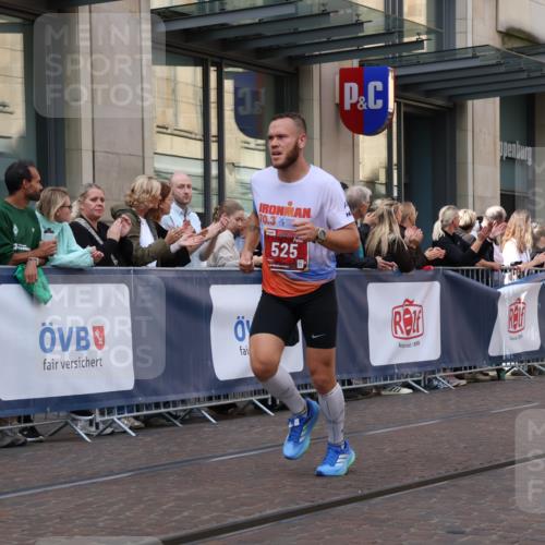 13.09.2026 - 21. swb-Marathon Bremen Strokosch-Dieckow http://msf.ph/oto/10385859 13.09.2026 12:52:44 Ziel 417, 2100, 2585, 7650, 8077, 9522, 525, 553, 7244, 7768, 8729 meine-sportfotos.de