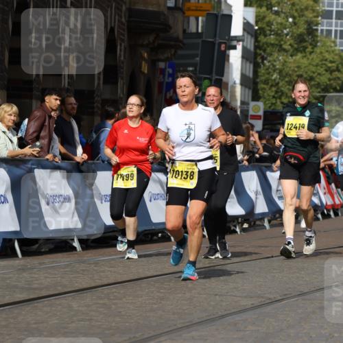 13.09.2026 - 21. swb-Marathon Bremen Strokosch-Dieckow http://msf.ph/oto/10385938 13.09.2026 11:07:37 Ziel 10205, 10360, 10488, 10695, 10748, 11100, 11123, 11246, 11393, 11417, 11439, 11600, 11684, 11696, 11759, 11767, 11822, 11823, 11865, 11917, 12020, 12173, 12210, 12255, 12266, 12536, 10595, 10661, 10674, 10830, 10871, 10935, 10937, 11037, 11515, 11643, 12024, 12097, 12194, 12307, 12509, 12511, 12512 meine-sportfotos.de