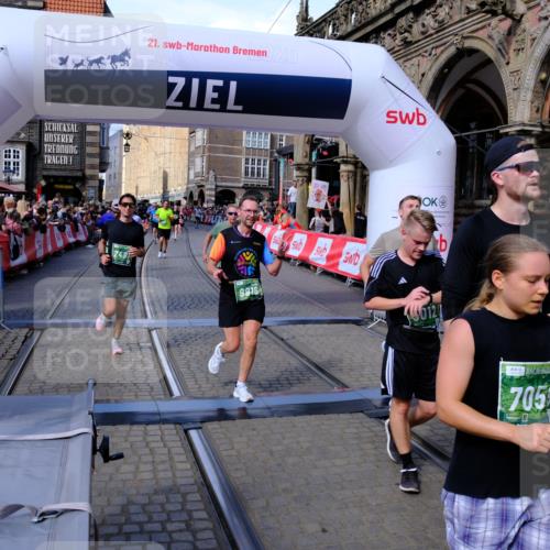 13.09.2026 - 21. swb-Marathon Bremen Tim E. http://msf.ph/oto/10385965 13.09.2026 13:24:37 Ziel 776, 909, 1250, 2295, 2491, 4000, 4559, 5012, 5208, 5481, 5668, 5669, 5928, 5929, 6080, 6105, 7059, 7069, 7081, 7156, 8082, 8415, 8784, 9087, 9573, 9676, 9916 meine-sportfotos.de
