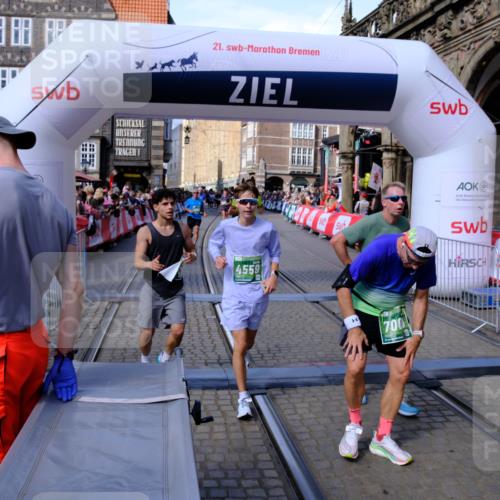 13.09.2026 - 21. swb-Marathon Bremen Tim E. http://msf.ph/oto/10385997 13.09.2026 13:24:40 Ziel 776, 1250, 2295, 2491, 3994, 4000, 4559, 5012, 5208, 5572, 5668, 5669, 5928, 5929, 5953, 6080, 7069, 7081, 7156, 7568, 8310, 8415, 8784, 9087, 9264, 9573, 9676, 9916 meine-sportfotos.de