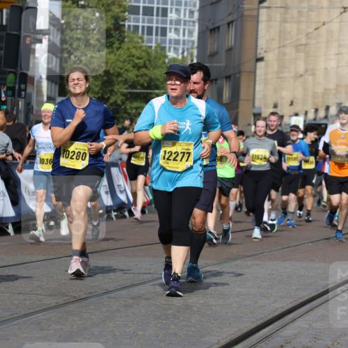 13.09.2026 - 21. swb-Marathon Bremen Strokosch-Dieckow http://msf.ph/oto/10386010 13.09.2026 11:07:39 Ziel 10205, 10488, 10695, 10748, 11100, 11123, 11246, 11393, 11417, 11600, 11696, 11759, 11767, 11822, 11823, 11865, 11917, 12020, 12173, 12210, 12255, 12266, 12536, 10595, 10660, 10661, 10674, 10830, 10871, 10937, 11037, 11515, 12024, 12097, 12194, 12307, 12511, 12512 meine-sportfotos.de