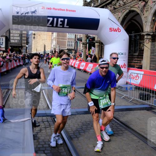 13.09.2026 - 21. swb-Marathon Bremen Tim E. http://msf.ph/oto/10386025 13.09.2026 13:24:40 Ziel 776, 1250, 2295, 2491, 3994, 4000, 4559, 5012, 5208, 5572, 5668, 5669, 5928, 5929, 5953, 6080, 7069, 7081, 7156, 7568, 8310, 8415, 8784, 9087, 9264, 9573, 9676, 9916 meine-sportfotos.de