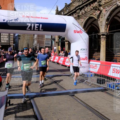 13.09.2026 - 21. swb-Marathon Bremen Tim E. http://msf.ph/oto/10386066 13.09.2026 13:24:52 Ziel 282, 789, 790, 1516, 1582, 2280, 3375, 3524, 3994, 4277, 5328, 5572, 5668, 5669, 5953, 6080, 6626, 7156, 7568, 8310, 8636, 8784, 8881, 9264, 9541, 9573, 9676, 10069, 10071, 10097 meine-sportfotos.de
