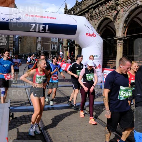 13.09.2026 - 21. swb-Marathon Bremen Tim E. http://msf.ph/oto/10386103 13.09.2026 13:24:57 Ziel 282, 789, 790, 1516, 1582, 2280, 3375, 3524, 3994, 4198, 4262, 4277, 5328, 5572, 5664, 5953, 6080, 6626, 6807, 7568, 8310, 8636, 8881, 9264, 9541, 9676, 10069, 10071, 10097, 10103 meine-sportfotos.de