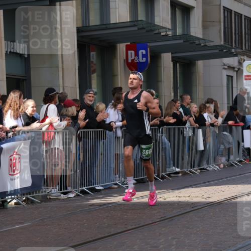 13.09.2026 - 21. swb-Marathon Bremen Strokosch-Dieckow http://msf.ph/oto/10386311 13.09.2026 12:53:22 Ziel 272, 1089, 1168, 1606, 2352, 3080, 3606, 13212, 2585, 2670, 7650, 8081 meine-sportfotos.de