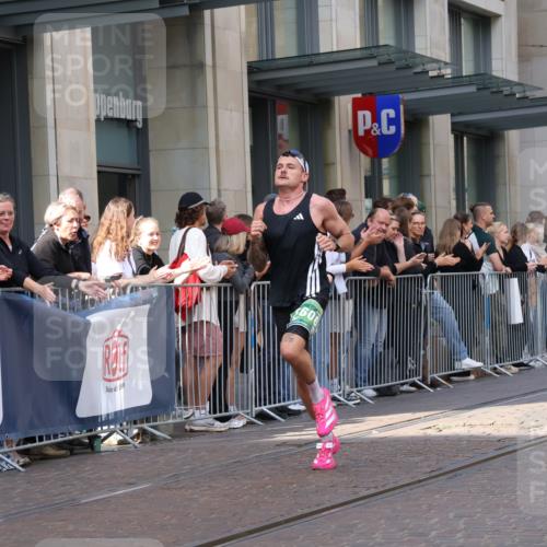 13.09.2026 - 21. swb-Marathon Bremen Strokosch-Dieckow http://msf.ph/oto/10386319 13.09.2026 12:53:22 Ziel 272, 1089, 1168, 1606, 2352, 3080, 3606, 13212, 2585, 2670, 7650, 8081 meine-sportfotos.de