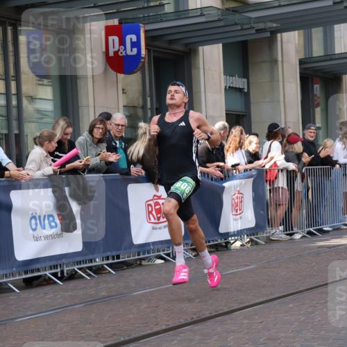 13.09.2026 - 21. swb-Marathon Bremen Strokosch-Dieckow http://msf.ph/oto/10386346 13.09.2026 12:53:23 Ziel 272, 1089, 1168, 1606, 2352, 3080, 3606, 13212, 2585, 2670, 3080, 7650, 8081 meine-sportfotos.de