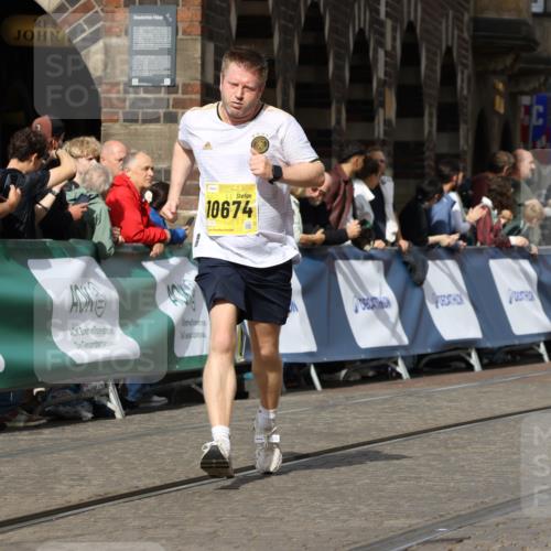 13.09.2026 - 21. swb-Marathon Bremen Strokosch-Dieckow http://msf.ph/oto/10386468 13.09.2026 11:08:00 Ziel 10138, 10279, 10280, 10363, 10364, 10501, 10505, 10580, 10595, 10661, 10830, 10871, 10907, 10935, 10937, 11037, 11223, 11515, 11643, 11899, 11924, 11934, 12097, 12167, 12168, 12194, 12277, 12307, 12419, 12509, 12511, 12512, 10135, 10188, 10404, 10493, 10767, 10793, 10851, 10859, 11032, 11263, 11404, 11659, 11831, 11833, 11958, 12160, 12248, 12325, 12384, 12389 meine-sportfotos.de