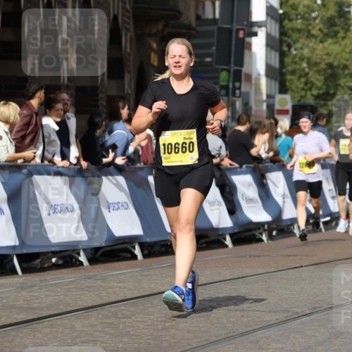13.09.2026 - 21. swb-Marathon Bremen Strokosch-Dieckow http://msf.ph/oto/10386494 13.09.2026 11:08:03 Ziel 10279, 10280, 10363, 10364, 10501, 10505, 10580, 10595, 10661, 10674, 10830, 10871, 10907, 10935, 10937, 11037, 11223, 11515, 11643, 11899, 11924, 11934, 12024, 12097, 12167, 12168, 12194, 12277, 12307, 12419, 12509, 12511, 12512, 10135, 10188, 10404, 10493, 10767, 10793, 10851, 10859, 11032, 11263, 11659, 11831, 12160, 12248, 12325, 12384, 12389 meine-sportfotos.de
