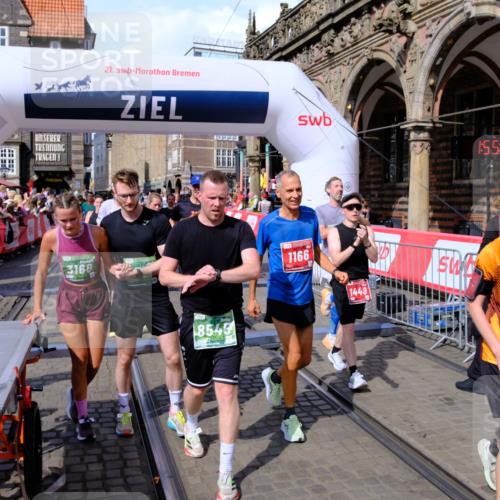 13.09.2026 - 21. swb-Marathon Bremen Tim E. http://msf.ph/oto/10386604 13.09.2026 13:25:59 Ziel 150, 191, 209, 1458, 1752, 2033, 2421, 2781, 3124, 3186, 3722, 3806, 4161, 4411, 4439, 4717, 4842, 4927, 5013, 5139, 5622, 5703, 5755, 8545, 8597, 8890, 9440, 9506 meine-sportfotos.de