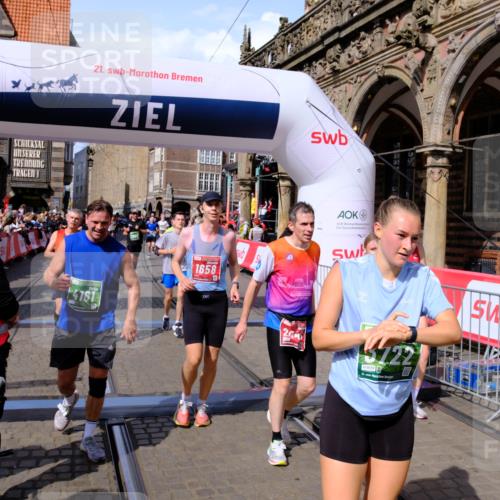 13.09.2026 - 21. swb-Marathon Bremen Tim E. http://msf.ph/oto/10386670 13.09.2026 13:26:11 Ziel 150, 1163, 1458, 1647, 2033, 2062, 2421, 2708, 2781, 2987, 3248, 3516, 3722, 4067, 4161, 4411, 4439, 4476, 4842, 5013, 5139, 5558, 5622, 5701, 6135, 6605, 7638, 7780, 8271, 8361, 8592, 9266, 9794 meine-sportfotos.de