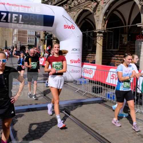 13.09.2026 - 21. swb-Marathon Bremen Tim E. http://msf.ph/oto/10386752 13.09.2026 13:26:20 Ziel 1163, 1647, 1896, 2062, 2666, 2708, 2987, 3248, 3516, 4067, 4476, 4724, 5558, 5701, 5854, 6135, 6605, 6886, 7638, 7780, 8271, 8361, 8592, 8635, 9266, 9794 meine-sportfotos.de
