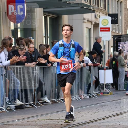 13.09.2026 - 21. swb-Marathon Bremen Strokosch-Dieckow http://msf.ph/oto/10386883 13.09.2026 12:54:44 Ziel 13085, 1020 meine-sportfotos.de