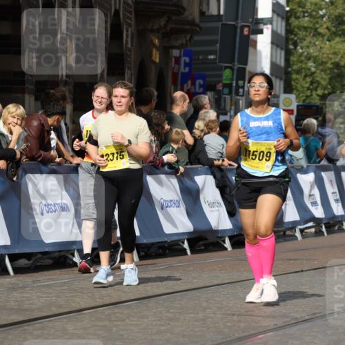 13.09.2026 - 21. swb-Marathon Bremen Strokosch-Dieckow http://msf.ph/oto/10386910 13.09.2026 11:08:27 Ziel 10135, 10139, 10188, 10404, 10493, 10767, 10793, 10851, 10859, 11032, 11044, 11263, 11378, 11404, 11659, 11831, 11833, 11958, 12031, 12066, 12160, 12248, 12325, 12384, 12389, 10229, 10399, 10609, 11065, 11358, 11678, 11834, 11888, 12162, 12516 meine-sportfotos.de