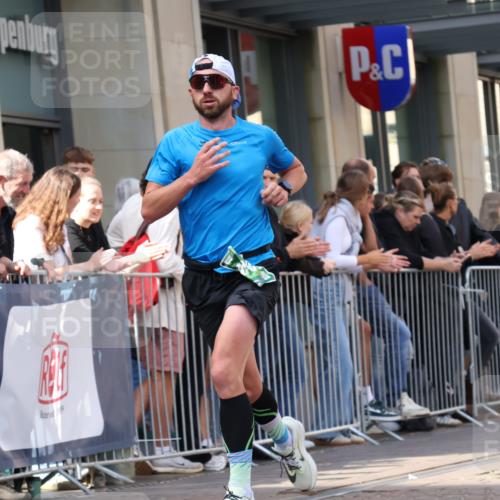 13.09.2026 - 21. swb-Marathon Bremen Strokosch-Dieckow http://msf.ph/oto/10386926 13.09.2026 12:54:47 Ziel 3744, 13085, 1020 meine-sportfotos.de