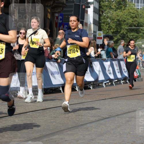 13.09.2026 - 21. swb-Marathon Bremen Strokosch-Dieckow http://msf.ph/oto/10387048 13.09.2026 11:08:33 Ziel 10135, 10188, 10404, 10493, 10767, 10793, 10851, 10859, 11032, 11263, 11404, 11509, 11659, 11831, 11958, 12160, 12248, 12315, 12325, 12384, 12389, 10399, 10469, 10609, 11358, 11421, 11710, 11718, 11834, 12162, 12256, 12517 meine-sportfotos.de