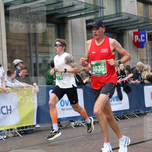 13.09.2026 - 21. swb-Marathon Bremen Strokosch-Dieckow http://msf.ph/oto/10387064 13.09.2026 12:55:24 Ziel 299, 1583, 1724, 2072, 4381, 5163, 9630, 10034, 3744 meine-sportfotos.de