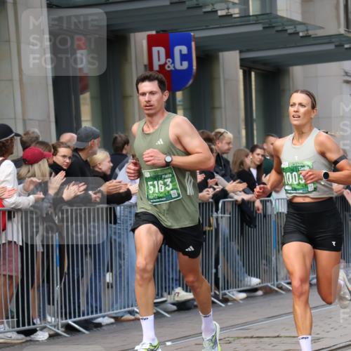 13.09.2026 - 21. swb-Marathon Bremen Strokosch-Dieckow http://msf.ph/oto/10387093 13.09.2026 12:55:38 Ziel 1583, 2072, 5163, 10034, 13080, 299, 1724, 4381, 9630 meine-sportfotos.de