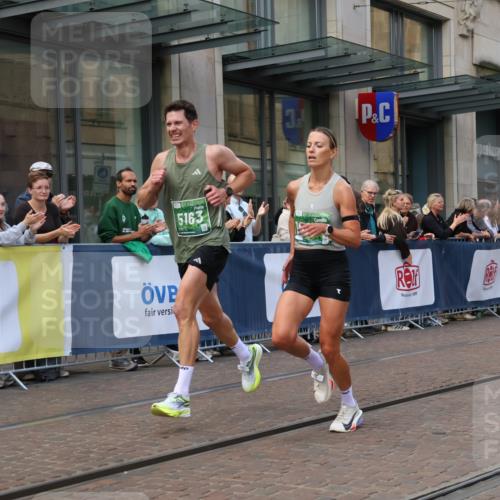 13.09.2026 - 21. swb-Marathon Bremen Strokosch-Dieckow http://msf.ph/oto/10387149 13.09.2026 12:55:39 Ziel 1583, 2072, 5163, 10034, 13080, 299, 1724, 4381, 9630 meine-sportfotos.de