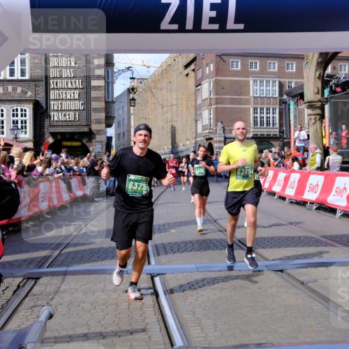 13.09.2026 - 21. swb-Marathon Bremen Tim E. http://msf.ph/oto/10387278 13.09.2026 13:27:03 Ziel 531, 2779, 3076, 3302, 3510, 3526, 3852, 3893, 4441, 4598, 4919, 5054, 5937, 5943, 6289, 6314, 6375, 6455, 6548, 6580, 7246, 7317, 8112, 8303, 9551, 13097 meine-sportfotos.de