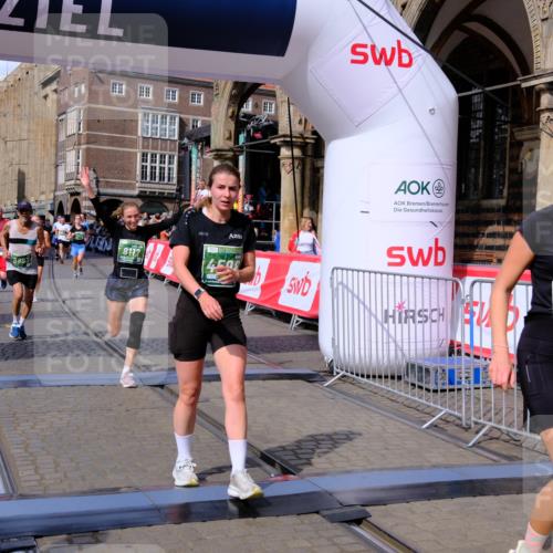 13.09.2026 - 21. swb-Marathon Bremen Tim E. http://msf.ph/oto/10387311 13.09.2026 13:27:06 Ziel 531, 946, 2089, 2779, 3076, 3302, 3510, 3527, 3852, 3893, 4327, 4441, 4598, 4919, 5054, 5937, 5943, 6289, 6314, 6375, 6455, 6548, 6580, 7246, 7317, 8112, 8303, 9150, 9551, 13097 meine-sportfotos.de