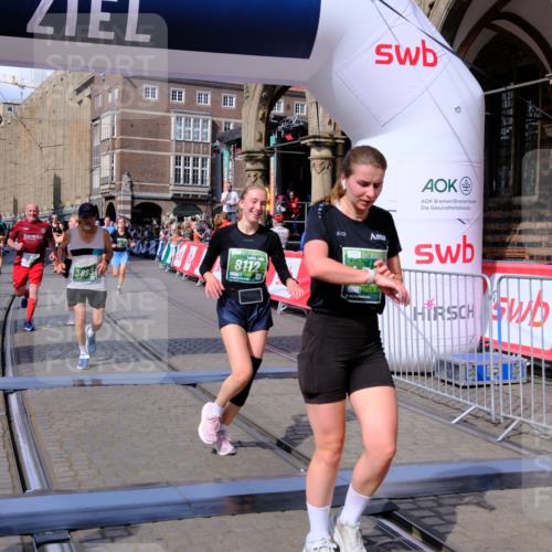 13.09.2026 - 21. swb-Marathon Bremen Tim E. http://msf.ph/oto/10387336 13.09.2026 13:27:07 Ziel 531, 946, 2089, 2779, 3076, 3302, 3510, 3527, 3852, 3893, 4327, 4441, 4598, 4919, 5054, 5689, 5937, 5943, 6289, 6314, 6375, 6455, 6580, 7246, 7317, 8112, 8303, 9150, 9551, 13097 meine-sportfotos.de