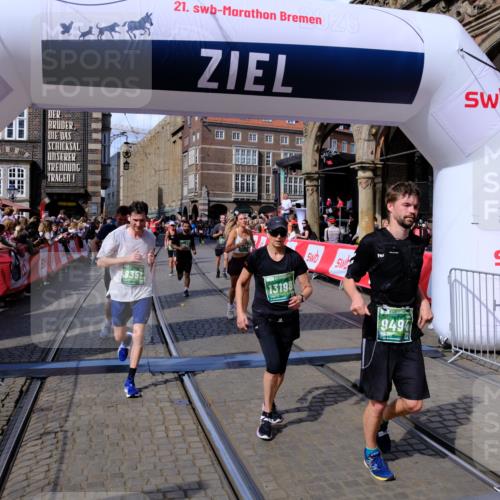 13.09.2026 - 21. swb-Marathon Bremen Tim E. http://msf.ph/oto/10387543 13.09.2026 13:28:08 Ziel 440, 488, 534, 762, 1456, 1932, 2686, 3013, 3135, 3480, 3576, 3970, 4106, 4133, 4265, 4496, 4593, 4744, 5462, 6067, 6468, 6522, 7042, 7138, 7358, 8188, 8351, 9067, 9145, 9494, 9727, 13069, 13198 meine-sportfotos.de