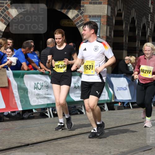 13.09.2026 - 21. swb-Marathon Bremen Strokosch-Dieckow http://msf.ph/oto/10387598 13.09.2026 11:09:08 Ziel 10399, 10469, 10599, 10609, 11053, 11074, 11358, 11421, 11434, 11710, 11718, 11812, 11834, 12256, 12353, 12438, 12517, 10314, 10664, 10686, 10694, 10823, 10983, 11091, 11764, 11882, 11883, 11915, 11987, 11995, 12155, 12322, 12491, 13607 meine-sportfotos.de