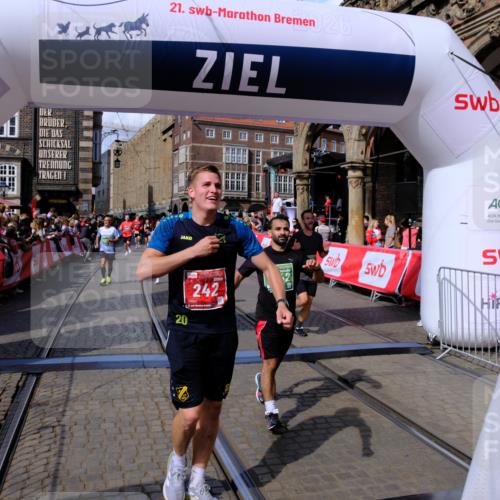 13.09.2026 - 21. swb-Marathon Bremen Tim E. http://msf.ph/oto/10387604 13.09.2026 13:28:11 Ziel 440, 488, 534, 762, 1343, 1456, 1932, 3135, 3480, 3576, 3970, 4106, 4133, 4265, 4496, 4744, 5462, 6468, 6522, 7042, 7138, 7358, 8188, 8351, 8656, 9067, 9145, 9494, 13069, 13198 meine-sportfotos.de