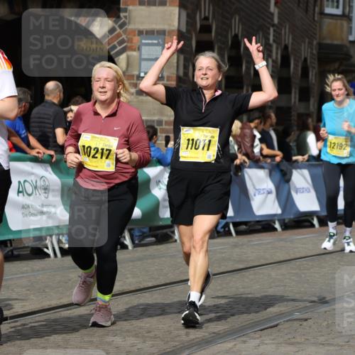 13.09.2026 - 21. swb-Marathon Bremen Strokosch-Dieckow http://msf.ph/oto/10387654 13.09.2026 11:09:10 Ziel 10217, 10399, 10455, 10469, 10599, 10609, 11053, 11074, 11358, 11421, 11434, 11531, 11710, 11718, 11812, 11905, 12256, 12353, 12438, 12517, 10314, 10556, 10664, 10686, 10694, 10769, 10823, 10981, 10983, 11225, 11764, 11882, 11883, 11914, 11915, 11987, 11995, 12322, 12491, 13607 meine-sportfotos.de