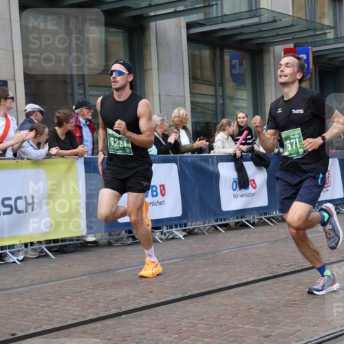 13.09.2026 - 21. swb-Marathon Bremen Strokosch-Dieckow http://msf.ph/oto/10387672 13.09.2026 12:56:46 Ziel 365, 573, 850, 3368, 5912, 6201, 7118, 7671, 901, 1212, 1288, 4936, 13224 meine-sportfotos.de