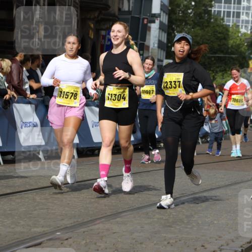 13.09.2026 - 21. swb-Marathon Bremen Strokosch-Dieckow http://msf.ph/oto/10387777 13.09.2026 11:09:15 Ziel 10217, 10455, 10469, 10599, 10630, 11011, 11053, 11074, 11421, 11434, 11531, 11718, 11812, 11905, 12192, 12256, 12353, 12438, 12517, 12554, 10556, 10664, 10694, 10769, 10823, 10981, 11225, 11764, 11882, 11883, 11914, 11915, 11995, 12322, 12474, 12491, 12532, 13607 meine-sportfotos.de