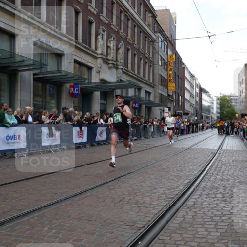13.09.2026 - 21. swb-Marathon Bremen Strokosch-Dieckow http://msf.ph/oto/10387939 13.09.2026 12:57:19 Ziel 919, 1875, 2986, 4795, 6264, 365, 573, 850, 3368, 5912 meine-sportfotos.de
