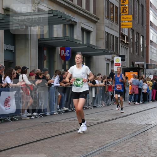 13.09.2026 - 21. swb-Marathon Bremen Strokosch-Dieckow http://msf.ph/oto/10387964 13.09.2026 12:57:20 Ziel 919, 1875, 2986, 4795, 6264, 365, 573, 850, 1875, 3368, 5912 meine-sportfotos.de
