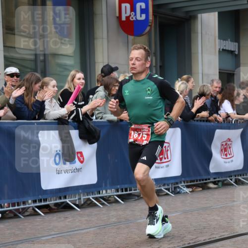 13.09.2026 - 21. swb-Marathon Bremen Strokosch-Dieckow http://msf.ph/oto/10388060 13.09.2026 12:57:36 Ziel 1323, 2099, 9065, 919, 1875, 2986, 4795, 6264 meine-sportfotos.de