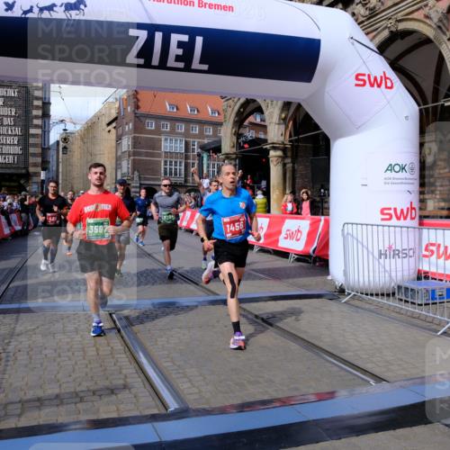 13.09.2026 - 21. swb-Marathon Bremen Tim E. http://msf.ph/oto/10388102 13.09.2026 13:28:43 Ziel 178, 210, 1239, 1380, 1460, 2047, 2764, 2977, 3028, 3294, 3597, 4250, 5250, 5683, 5889, 8429, 8483, 8570, 9064, 9549 meine-sportfotos.de