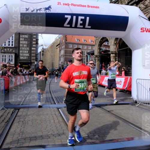 13.09.2026 - 21. swb-Marathon Bremen Tim E. http://msf.ph/oto/10388115 13.09.2026 13:28:44 Ziel 178, 210, 1239, 1380, 1460, 2047, 2764, 2977, 3028, 3294, 3597, 4250, 5250, 5683, 5889, 6914, 6957, 8429, 8483, 8570, 9064, 9549 meine-sportfotos.de