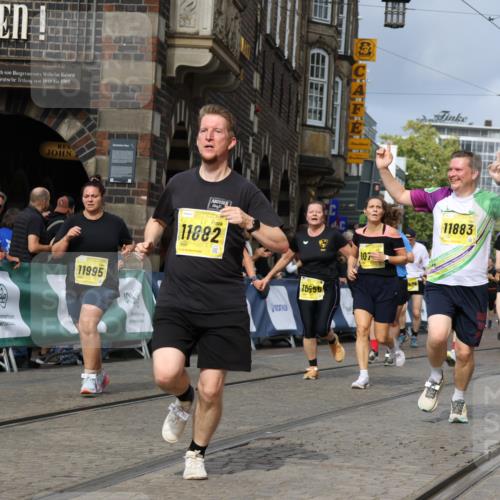 13.09.2026 - 21. swb-Marathon Bremen Strokosch-Dieckow http://msf.ph/oto/10388123 13.09.2026 11:09:32 Ziel 10314, 10321, 10570, 10630, 10664, 10686, 10694, 10983, 11091, 11138, 11304, 11578, 11764, 11882, 11915, 11987, 12155, 12192, 12337, 12491, 12554, 13607, 10234, 10386, 10417, 10424, 10696, 10712, 10785, 10990, 10991, 11192, 11937, 12409, 12449 meine-sportfotos.de